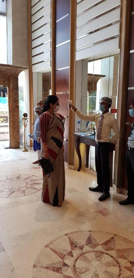 Hotel Venkatesh International Rāipur Buitenkant foto