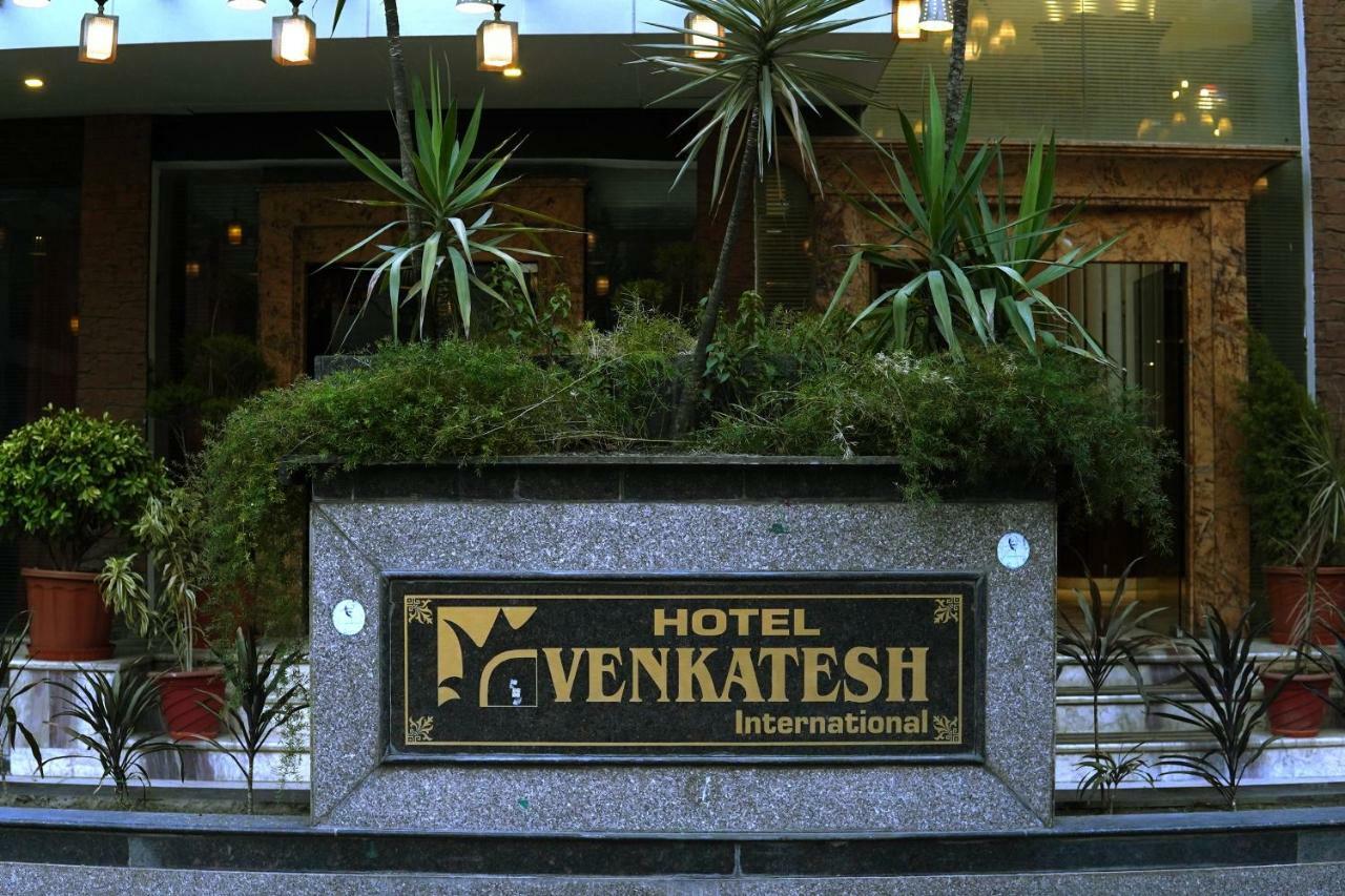 Hotel Venkatesh International Rāipur Buitenkant foto